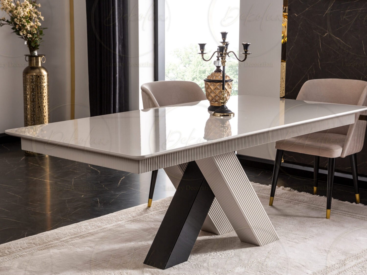 Dining table collection