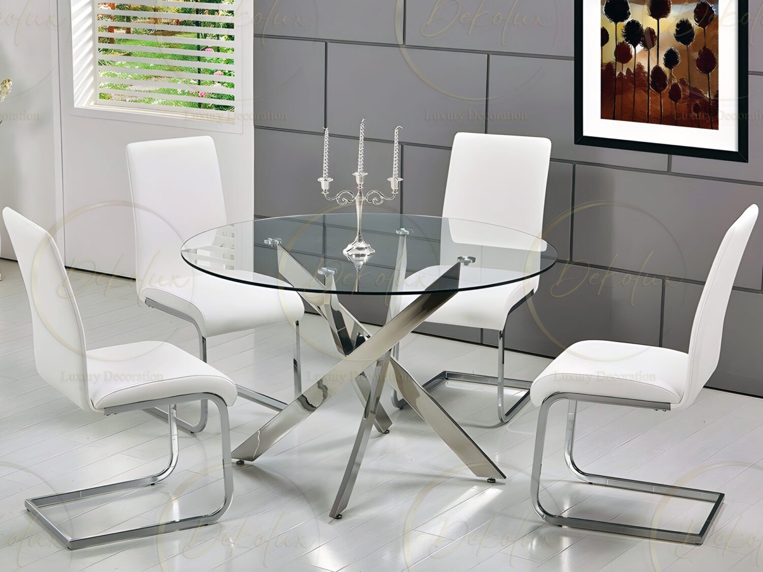 Round dining table collection